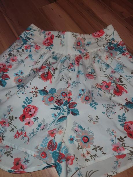 Nádherné šortky xs, xs