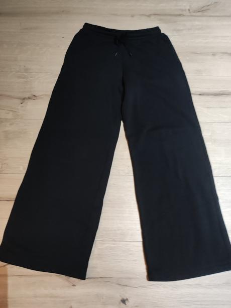 Široké tepláky, h&m,152