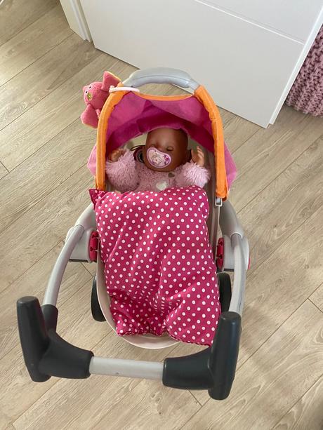 Kočík s bábikou, 