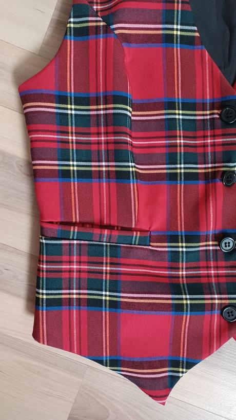 Károvaná červená vesta, m