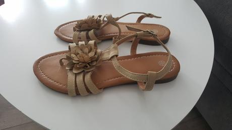 Sandálky, 36