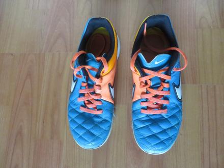 Tenisky halovky - nike - veľ. 35 - vn. dĺ. 23 cm, nike,35