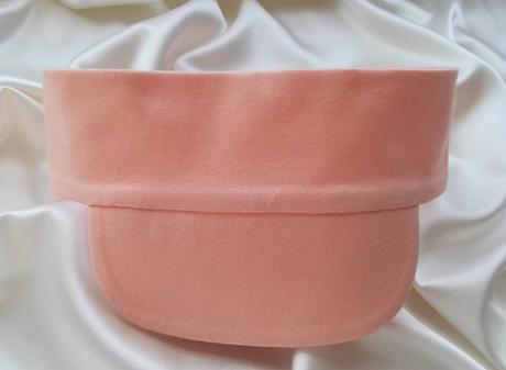 Čelenka úpletová so šiltom, jednofarebná, 