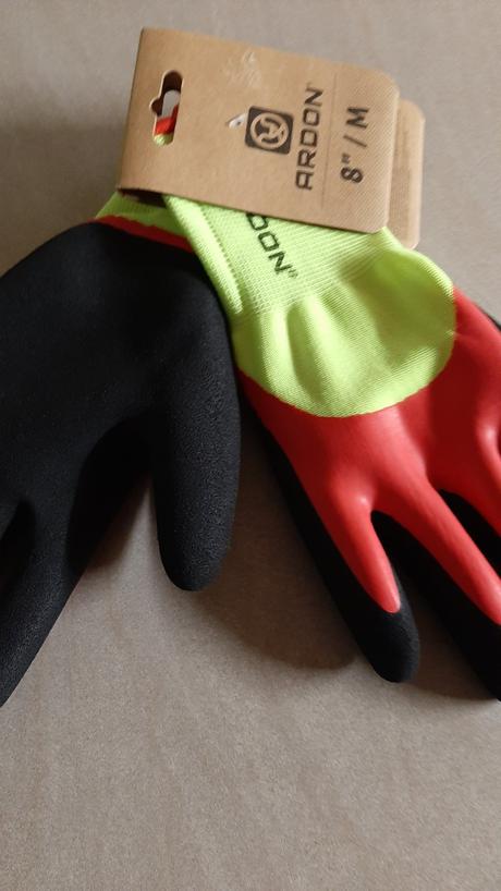 Pracovne rukavice č.8, 