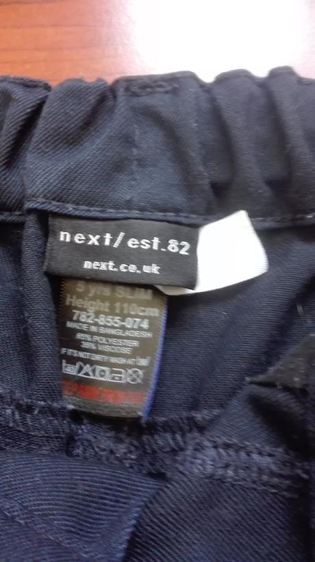 Spoločenské nohavice, 110