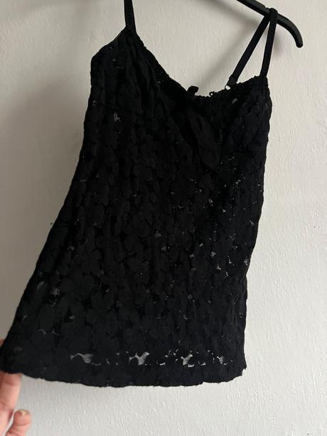 Cipkovane tielko mango z hrubsej cipky cierne par, mango,m