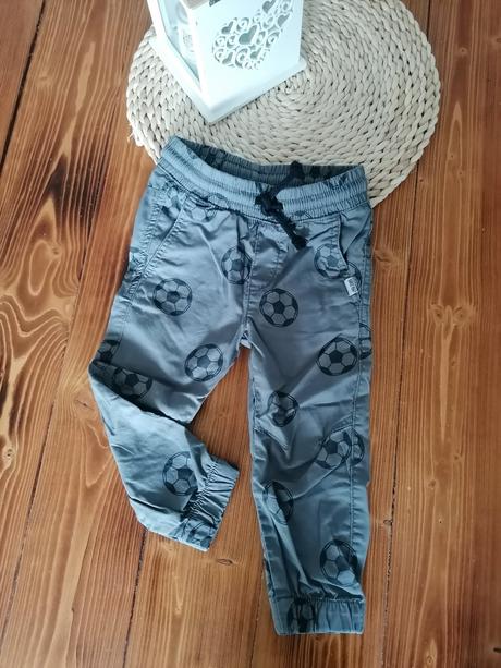 Nohavice sede h&m 92, h&m,92