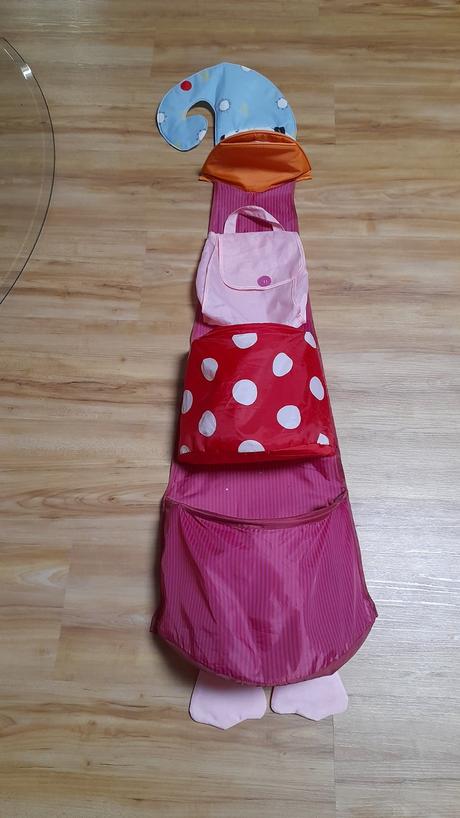 Nástenná látková polička, 