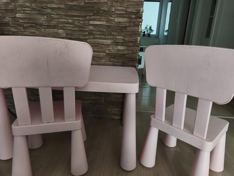 Stôl a 2 stoličky mammut ikea, 