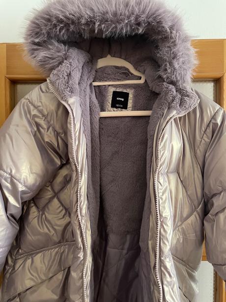 Dievčenská zimná bunda veľ.152 + čiapka zdarma, sinsay,152