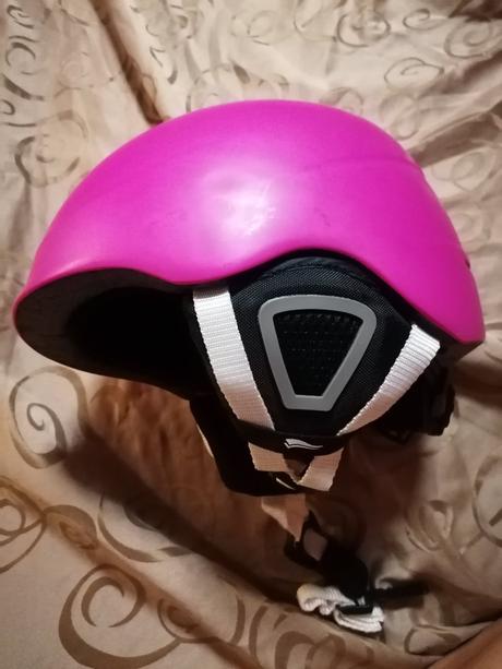 Lyžiarska prilba, s