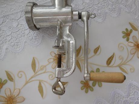 Mlynček na maso-made in čechoslovákia---5, 