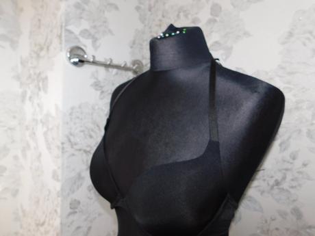 H&m kvalitná čierna podprsenka, h&m,75c