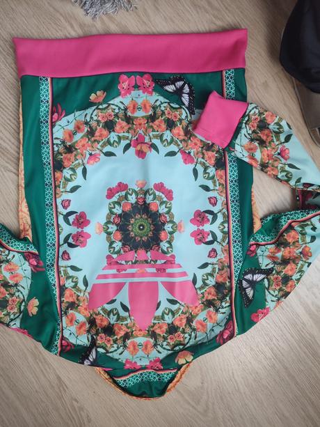 Znackova mikina, adidas,38