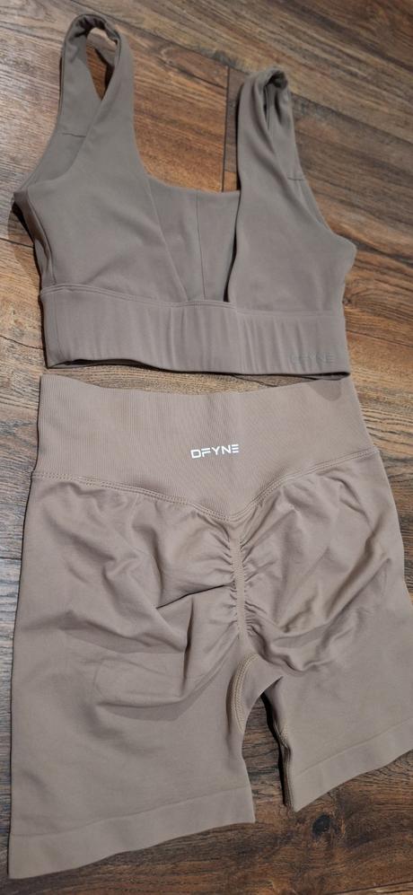 Dfyne komplet/suprava leginy podprsenka 36/38, s