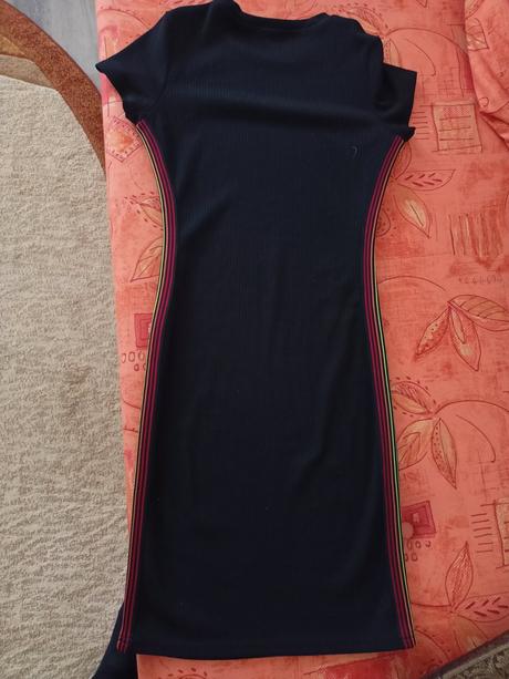 Šaty po bokoch farebný pásik xs, xs