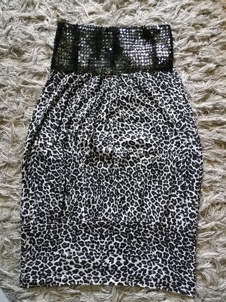 Tričko alebo mini šaty, m