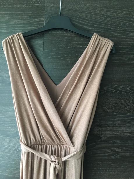 Spoločenské šaty, 38