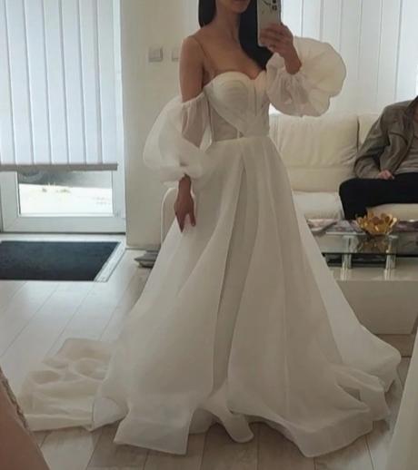 Svadobné šaty s odnímateľnými rukávmi, 34