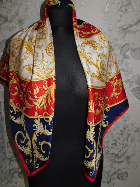 Pompoos kvalitná luxusna hodvabna elegantná šatka, xl