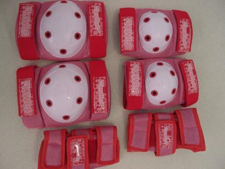 Chrániče na ruky a nohy, m