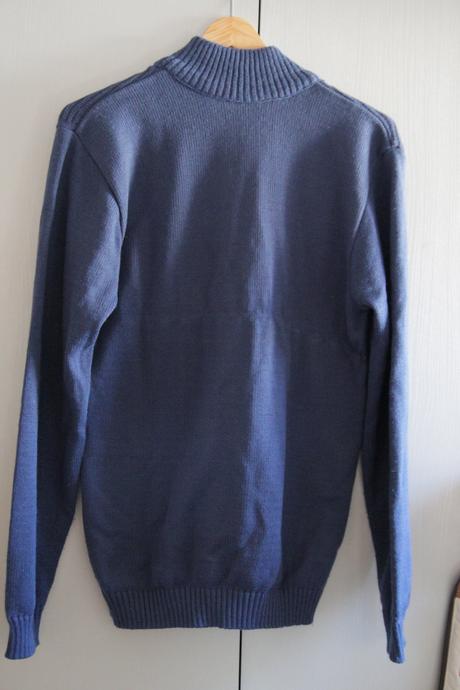 Tmavo modrý pánsky sveter s, s