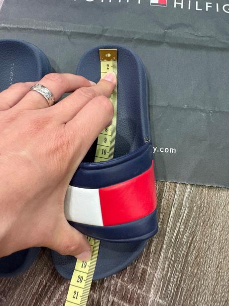 Tommy hilfiger šlapky č.30, tommy hilfiger,30