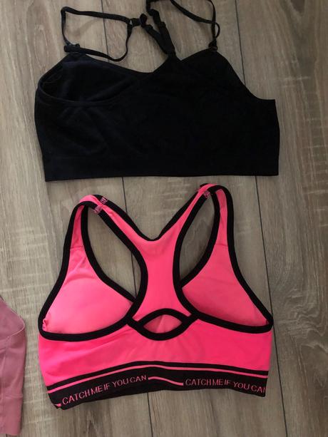 4ks športových podprseniek, m