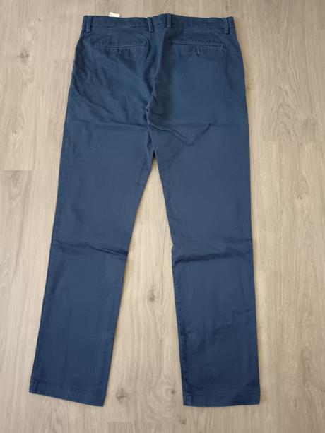 Elegantné nohavice fit slim, reserved,32