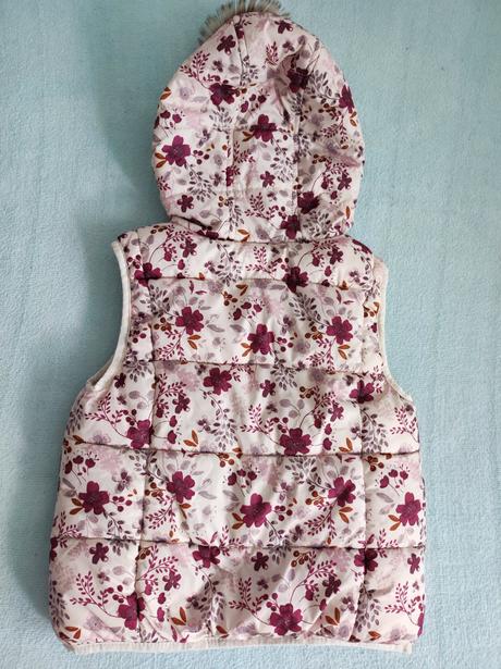 Vyteplená vesta s kožušinkou veľ. 110, 110