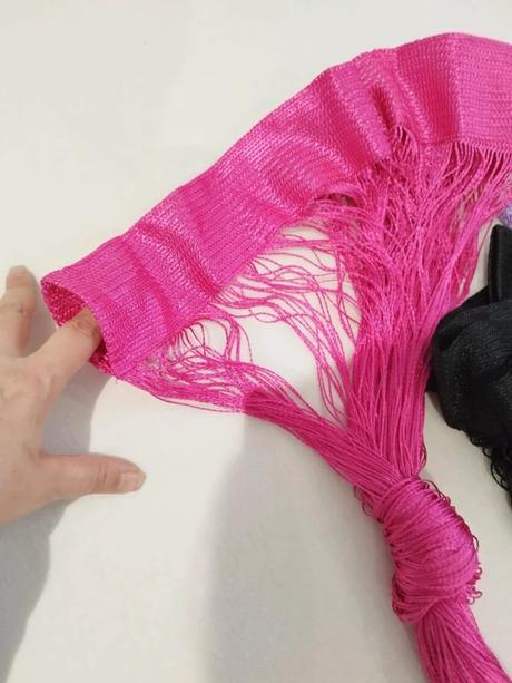 Závesy-zaclony šnurkové, 