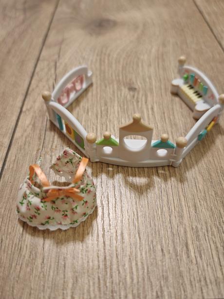 Ohrádka pre bábätko sylvanian families, 