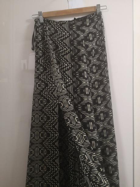 Vzorová sukňa 32/34, atmosphere,34