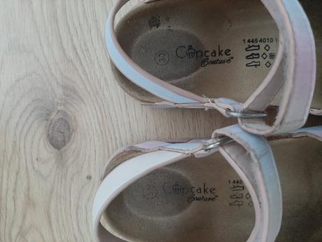 Sandalky, cupcake,30