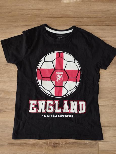 Tričko + kraťasy, 128