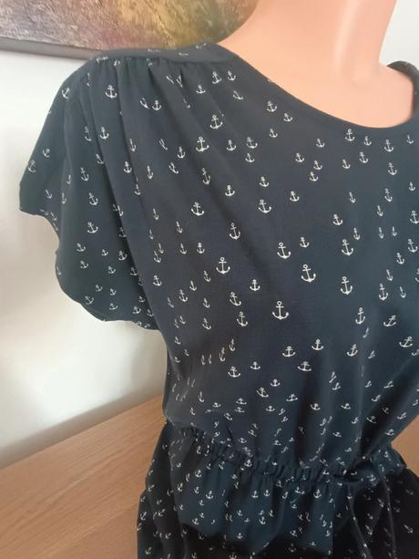 Tmavomodré šaty, m