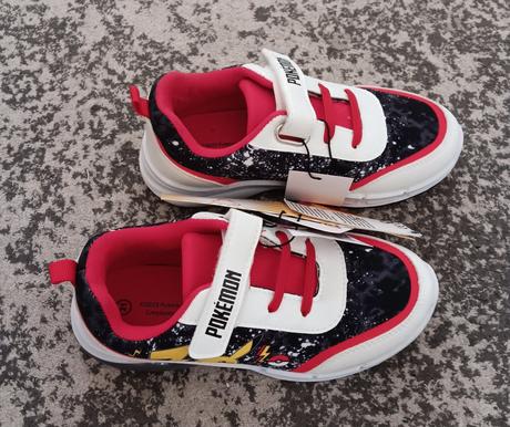 Nové pokémon svietiace tenisky veľ. 31, 31