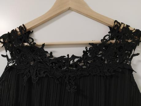 Čierne šaty /nenosené/, m