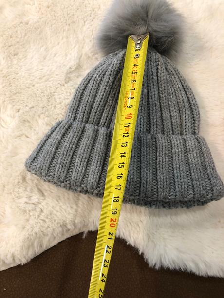 Ciapka s 2 brmbolcami, next,104