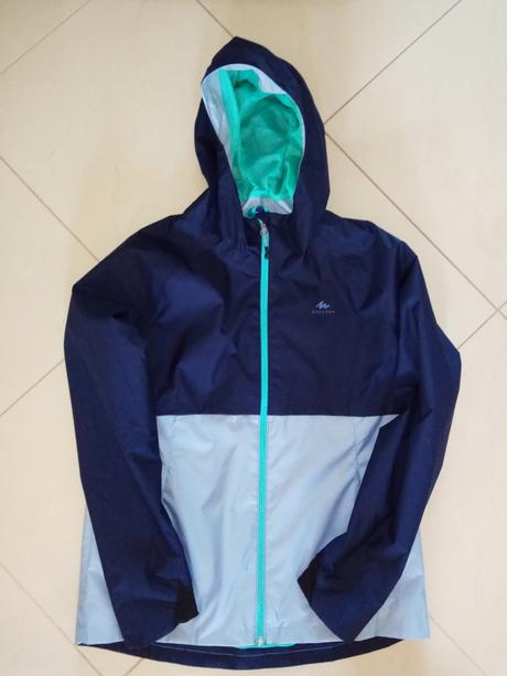 Detská nepremokavá bunda mh500 na turistiku, quechua,164