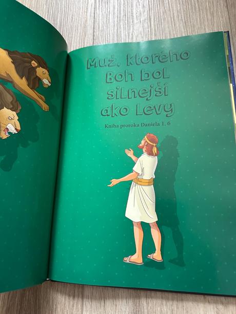 Kniha biblické príbehy na dobrú noc, 