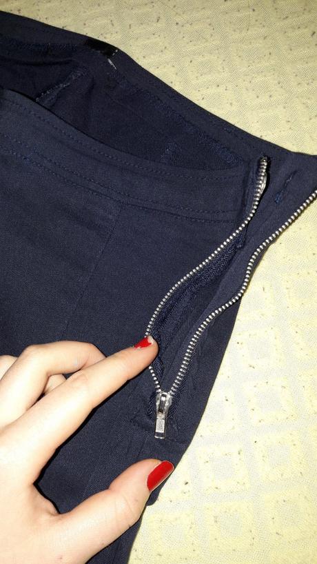 Tmavomodré nohavice so zipsom naboku, gate,34