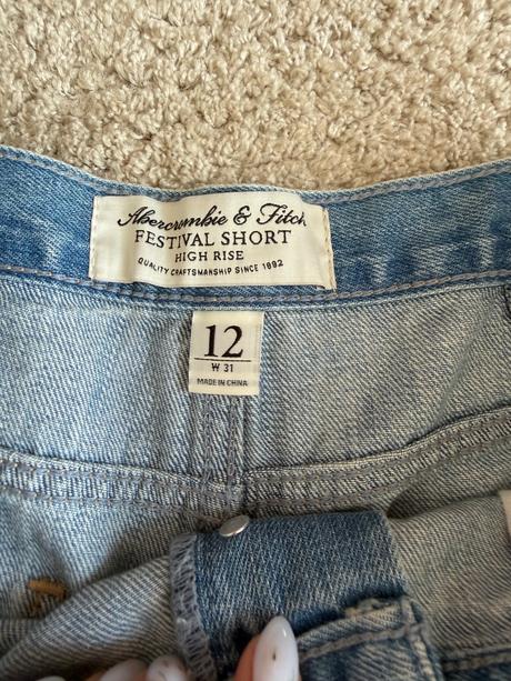 Damsk riflove kratasy abercrombie & fitch, abercrombie&fitch,l