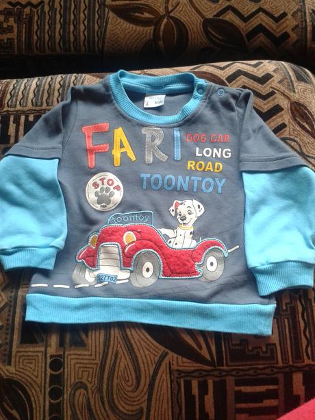 Sivo-modra mikinka, 86