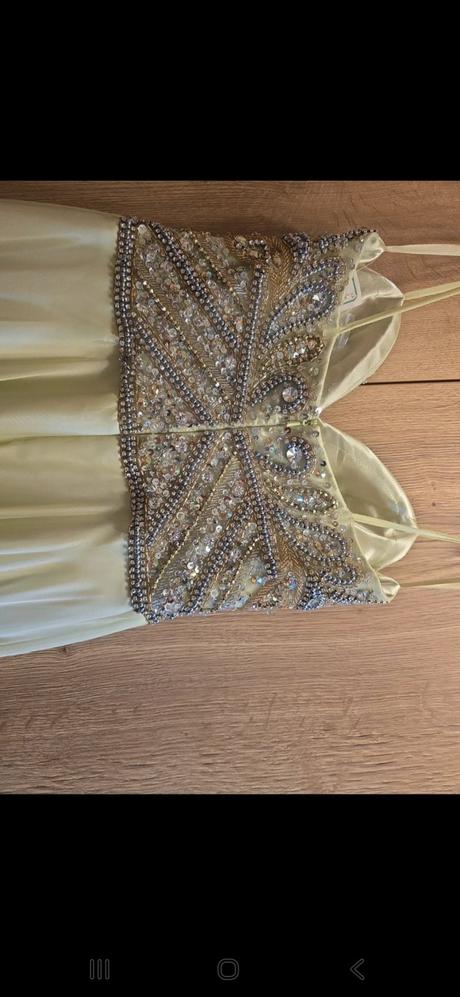 Spoločenské šaty, m