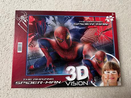 Puzzle spiderman - s 3d okuliarmi - top stav,