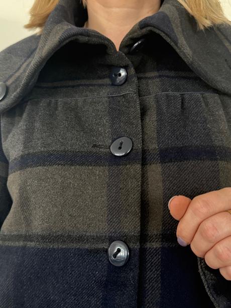 Károvaný kabát, s