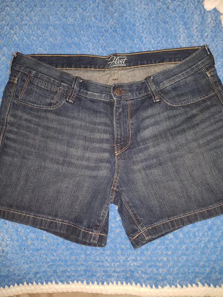Kraťasy, old navy,42