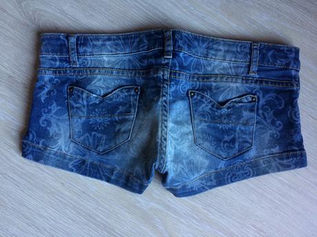 Rifľové šortky, calzedonia,s