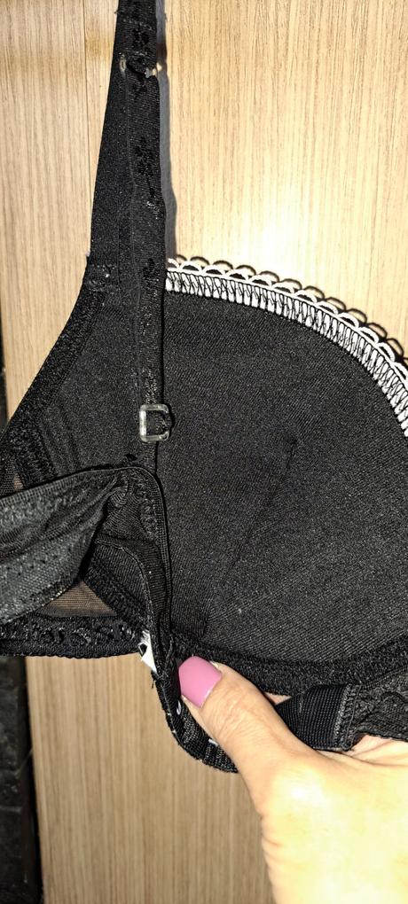 Čierna podprsenka, 75b